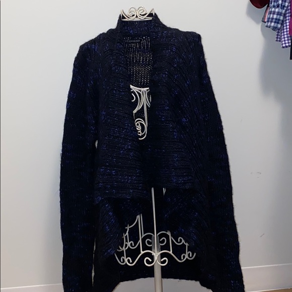 Express collared soft, comfy & stylish sweater - Picture 3 of 11